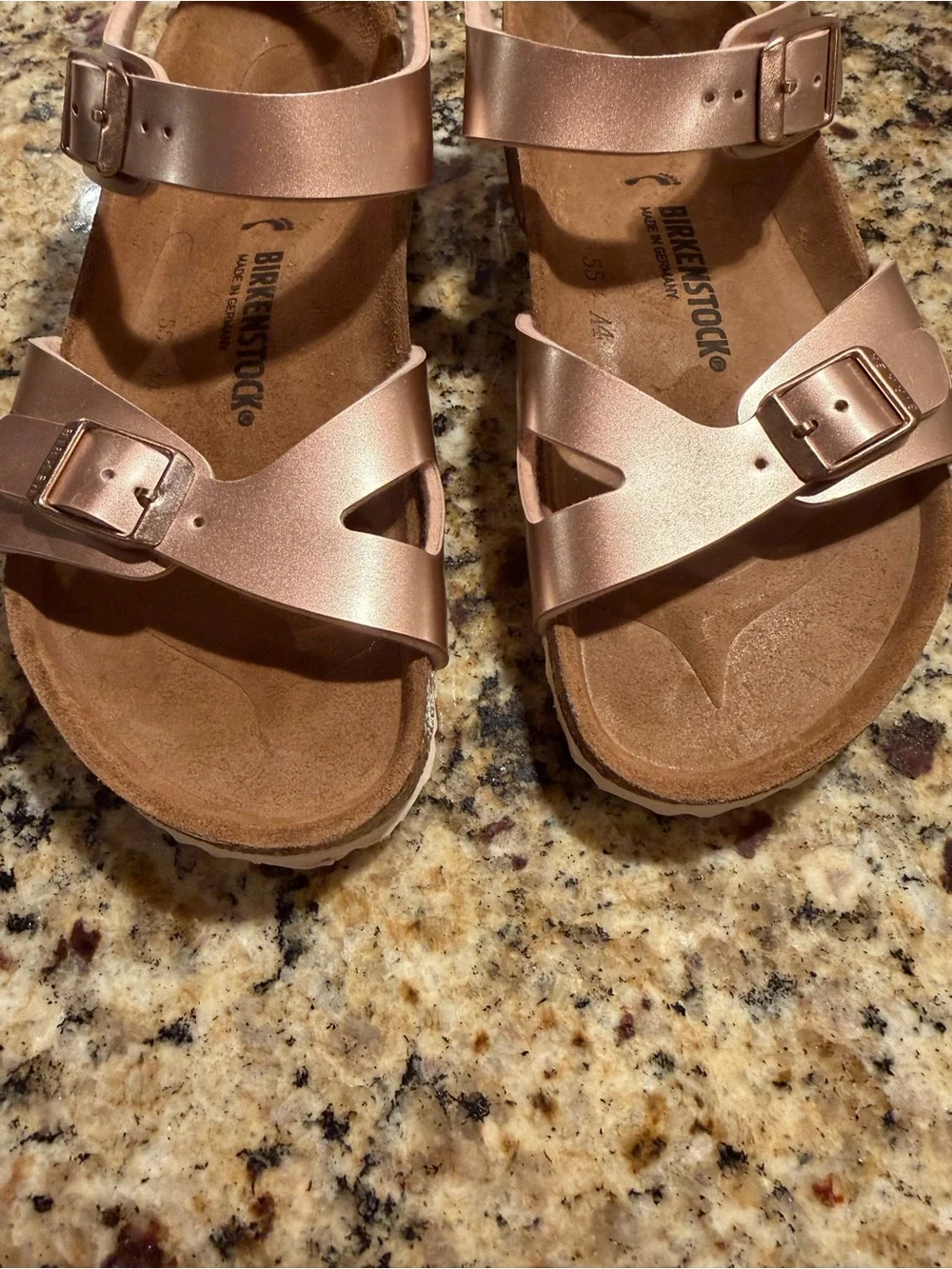 NWOT Birkenstock Rio Kids Sandals – Electric Metallic Copper (US 3-3.5 / EU 34)